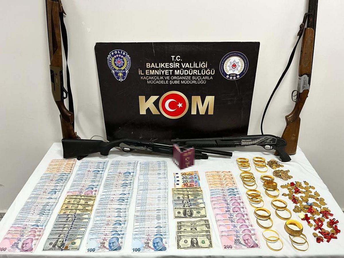 Balıkesir haberi: Balıkesir'de FETÖ'nun finans kaynaklarına operasyon: 26 şüpheli yakalandı