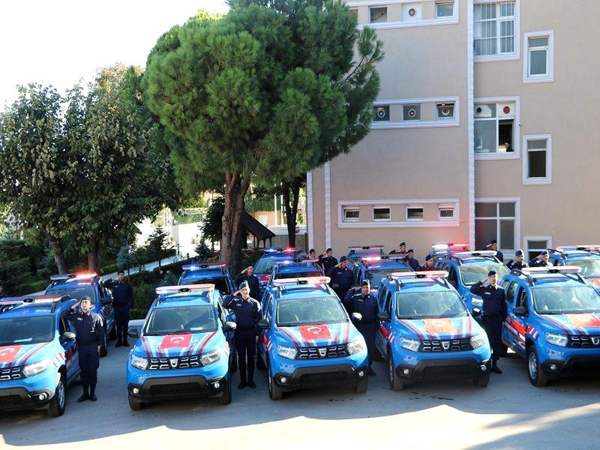 Balıkesir 3. sayfa haberi: Balıkesir\'de Sahil Turizm jandarmasına yeni araç