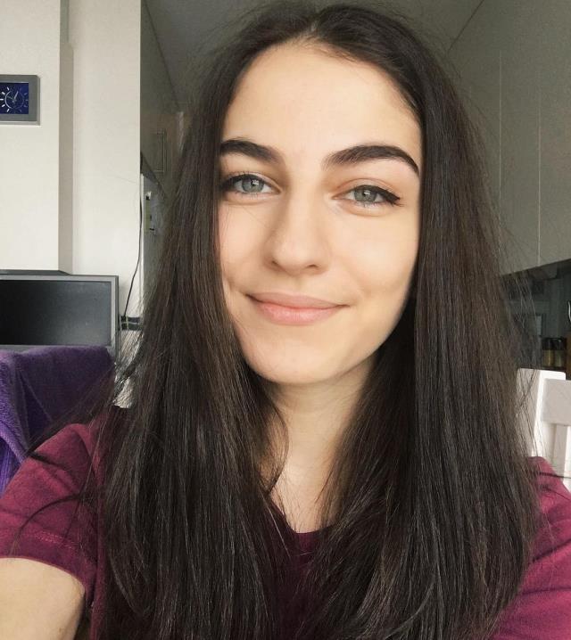 Daha 26 yaşında! İran asıllı Romina Pourmokhtari İsveç'in en genç bakanı oldu