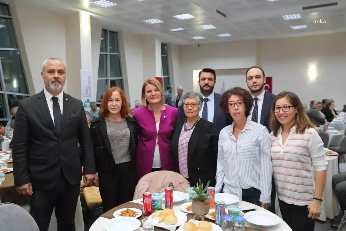 İzmit Belediyesi, Dernekler Yerleşkesi\'nin Tanıtım Toplantısını Yaptı