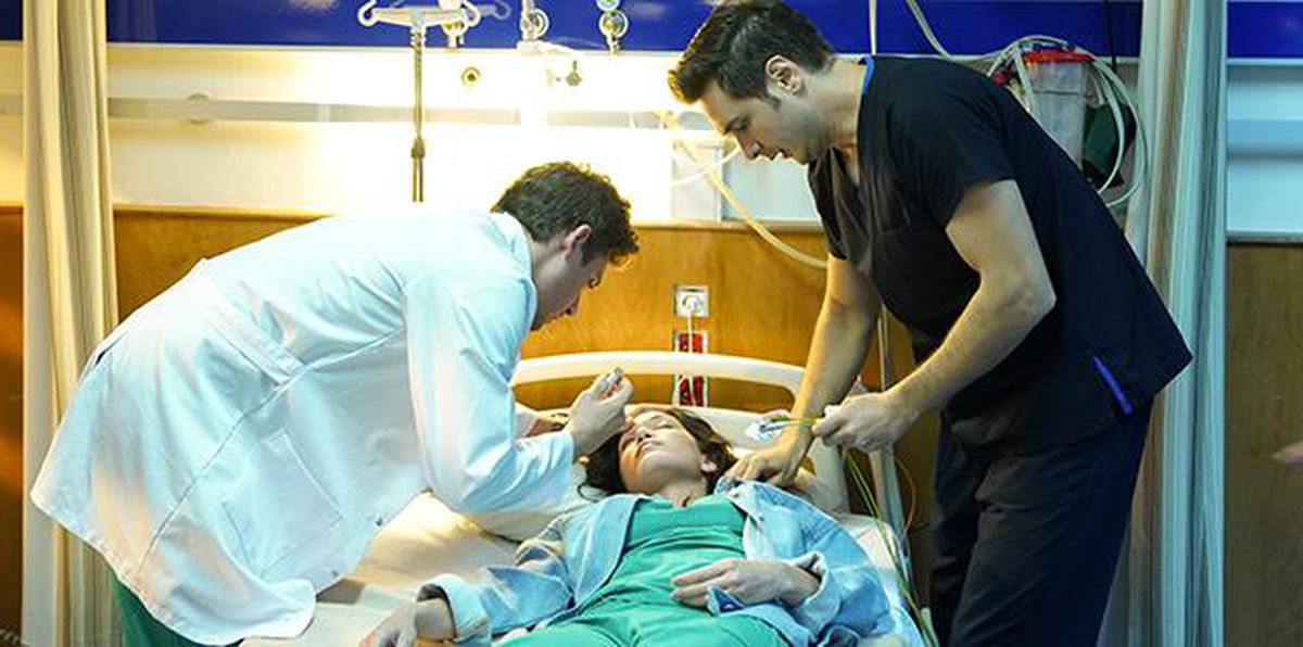Kasaba Doktoru... GİTMEK VE KALMAK ARASINDAKİ ÖMER, LEYLA\'NIN HASTALIĞI İLE SARSILIYOR!