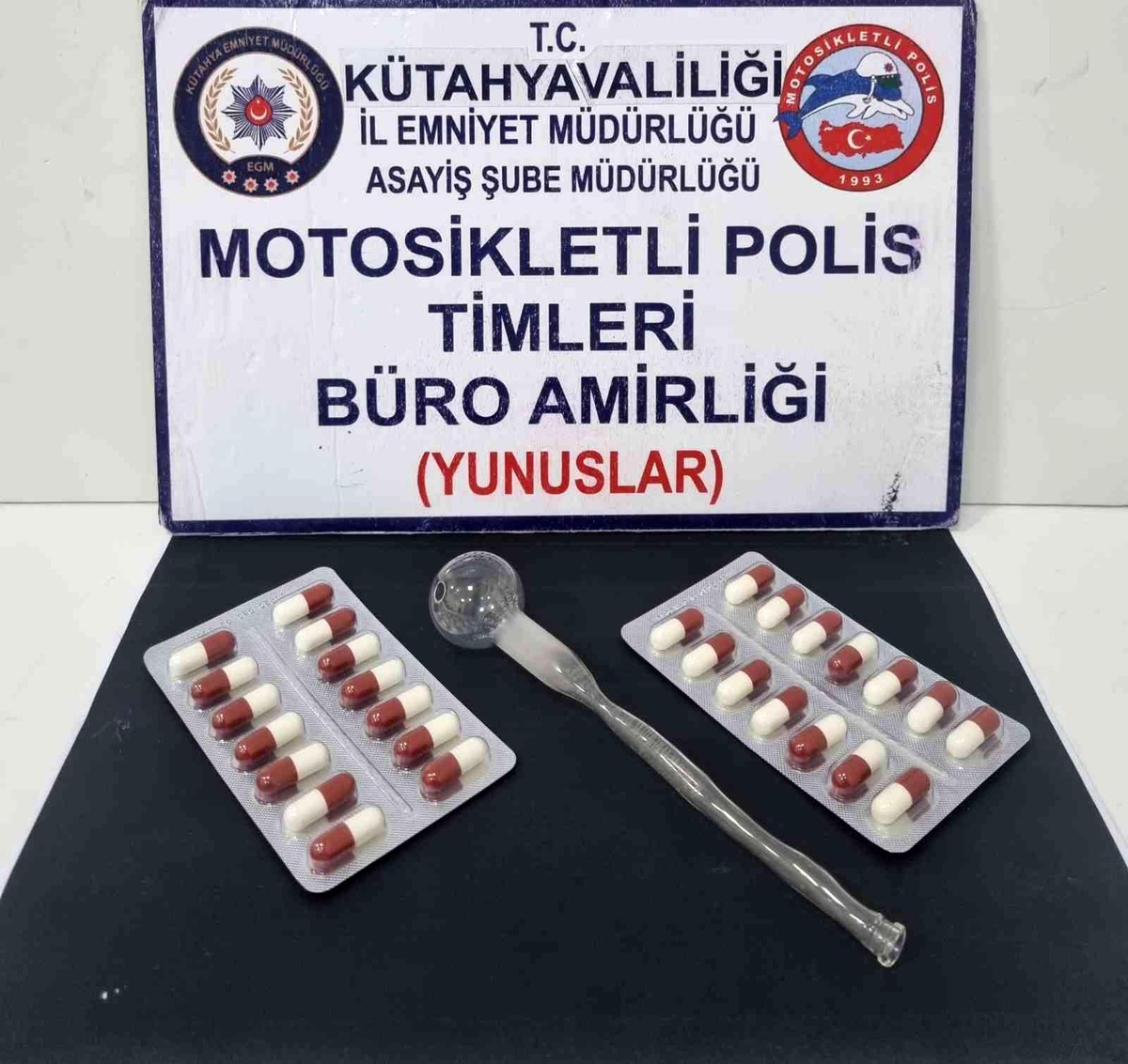 Kütahya haberleri | Kütahya\'da çalıntı motosikletin üzerindeki 2 kişide uyuşturucu bulundu
