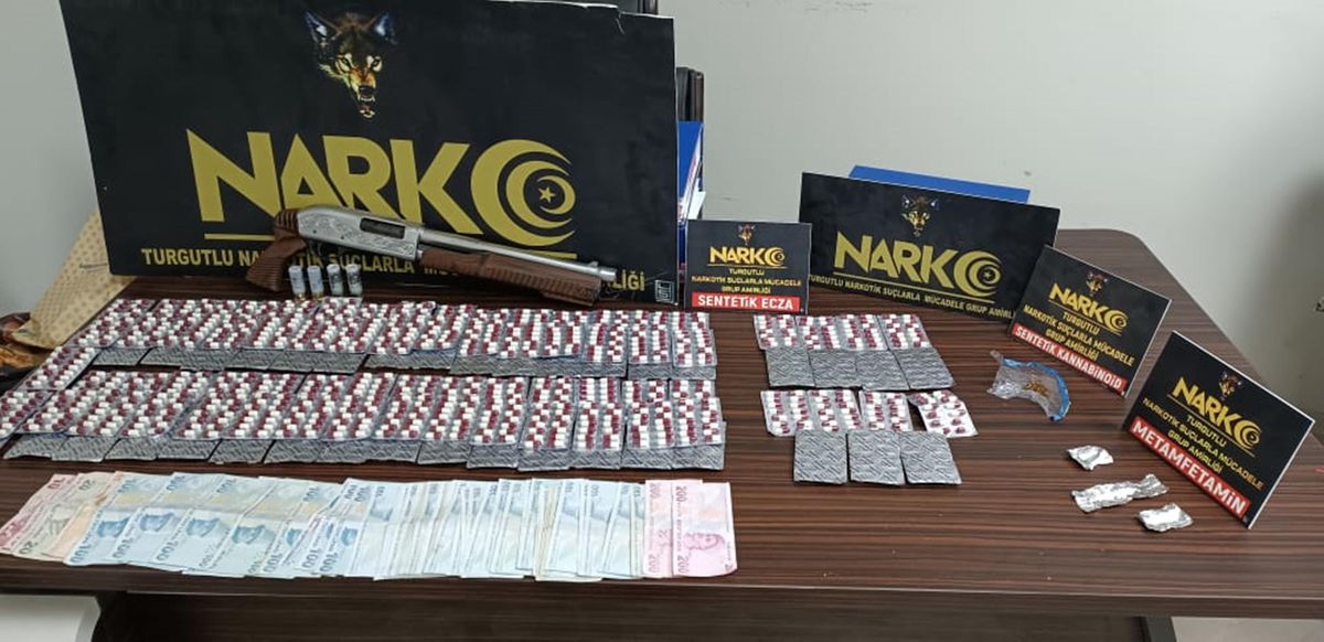 Manisa haber: Manisa\'da uyuşturucu ticareti şüphelisi 2 kişi tutuklandı