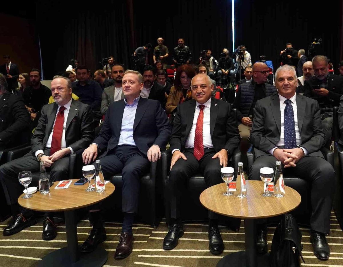 Mehmet Büyükekşi: "Ülkemizde futbol, VAR ile daha şeffaf bir hale geldi"
