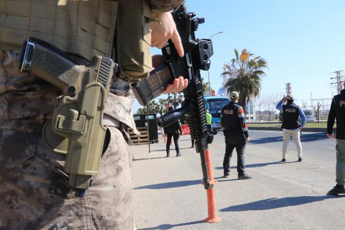 Şanlıurfa haber: Şanlıurfa\'da DEAŞ operasyonu: 3 gözaltı
