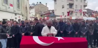 Trafik kazasında hayatını kaybeden bekçi son yolculuğuna uğurlandı