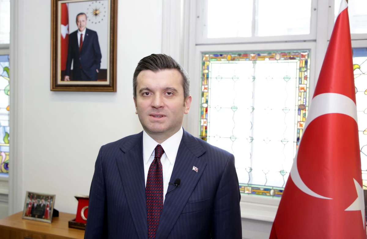 Türkiye\'nin Zagreb Büyükelçisi Kıran, güven mektubunu Hırvatistan Cumhurbaşkanı\'na sundu