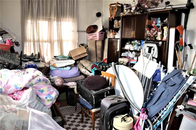 Yıllar önce kiraya verdiği eve ilk kez giren adam gözlerine inanamadı Yıllar önce kiraya verdiği eve ilk kez giren adam gözlerine inanamadı