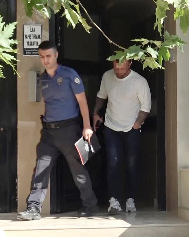 Almanca öğretmeninin evinde ölü bulunan gencin arkadaşı: Evdeki herkes uyuşturucu madde kullandı Almanca öğretmeninin evinde ölü bulunan gencin arkadaşı: Evdeki herkes uyuşturucu madde kullandı