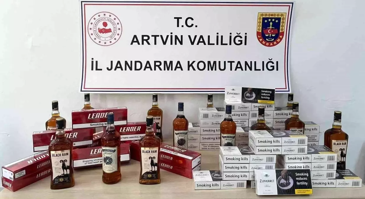 Artvin gündem haberi | Artvin\'de gümrük kaçağı 420 paket sigara ile 13 litre içki ele geçirildi