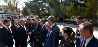 Bakan Akar: Yunanistan'ın, uzattığımız barış elini tutmasını bekliyoruz (2)