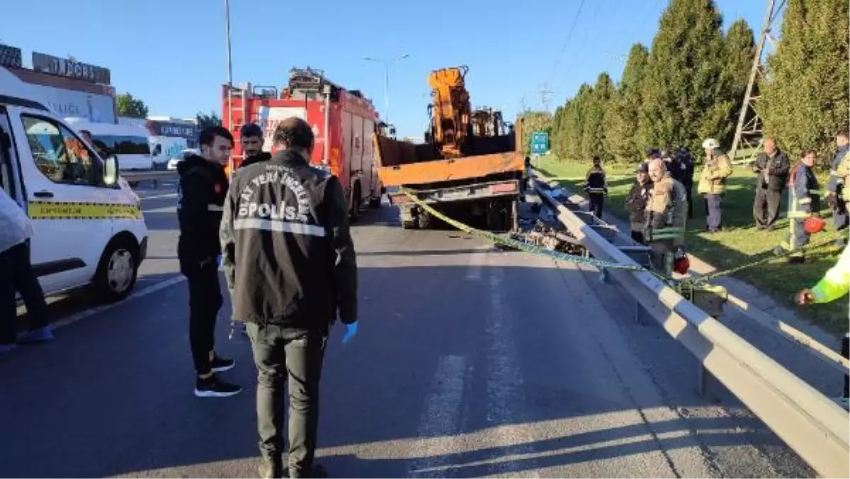 Son dakika haberleri! BASIN EKSPRES\'TE VİNCİN EZDİĞİ MOTOKURYE ÖLDÜ