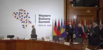 Batı Balkanlardaki ülkeler arasında kimlikle seyahat etme konusunda mutabakat sağlandı