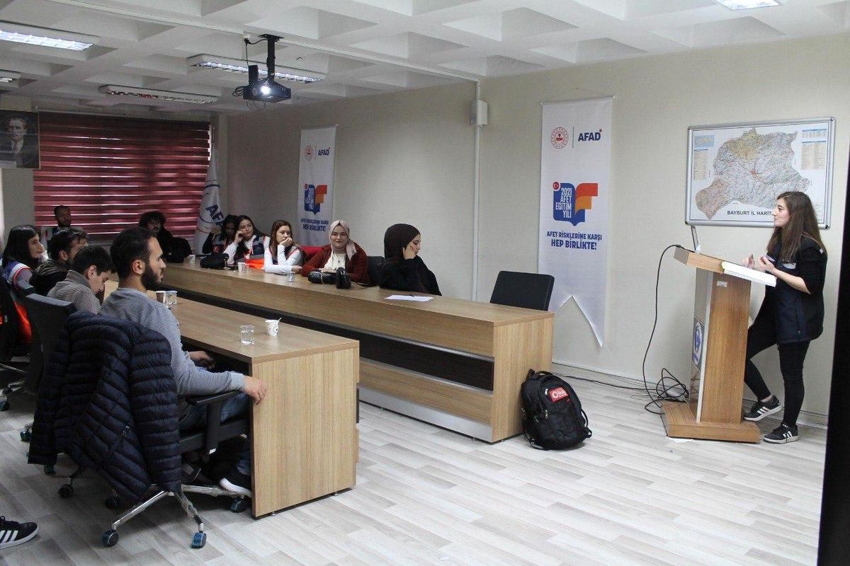 Destek AFAD gönüllüsü eğitiminin son gününde 25 katılımcı eğitimi başarılı şekilde tamamladı