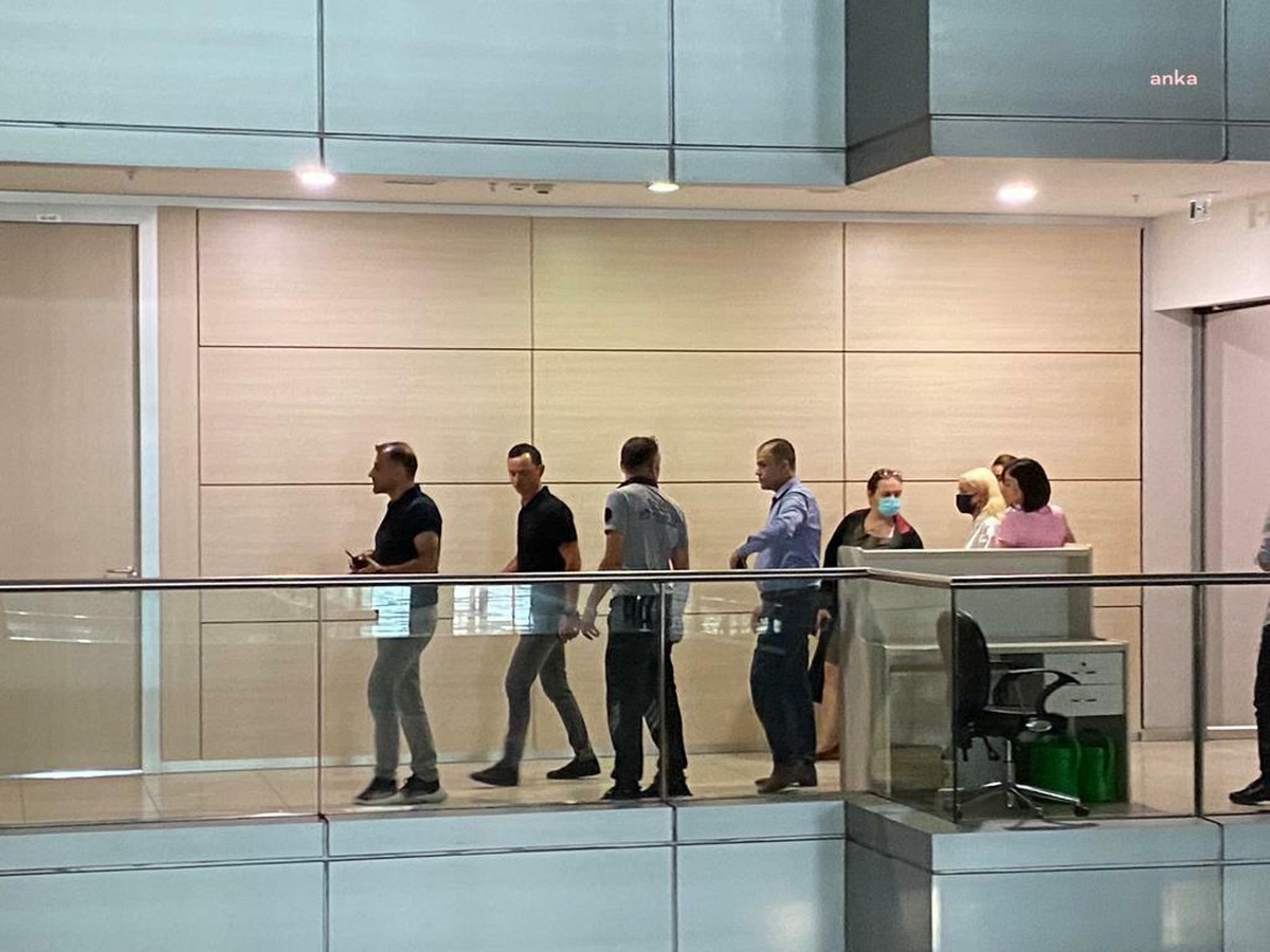 Gülşen Hakim Karşısına Çıktı: "Ben, Bütün Bunları, Hayatta Gülşen Olarak Var Olmamın Cezalandırılması Olarak Görüyorum"