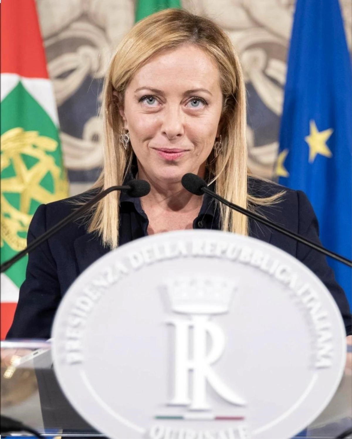 İtalya\'da sağ koalisyon hükümeti kuruldu