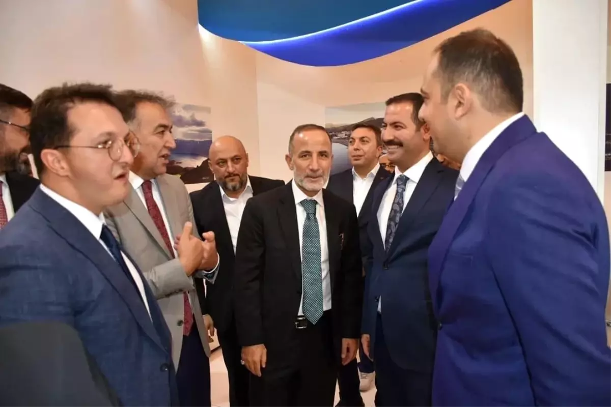 İzmir yerel haberleri | İzmir\'deki Bitlis Tanıtım Günleri\'nde Tatvan standına yoğun ilgi