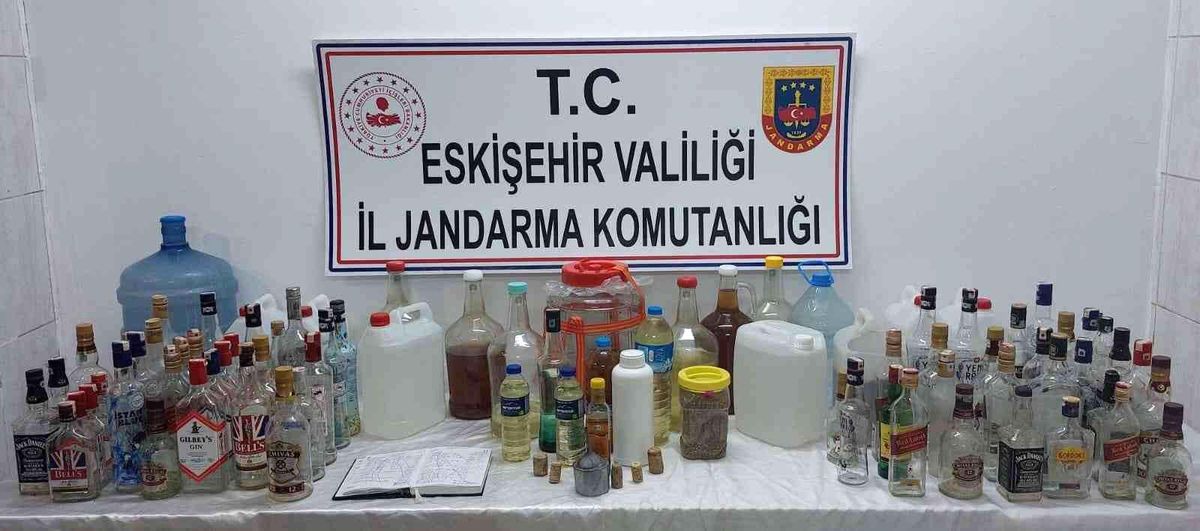 Son dakika haber! Kaçak içki operasyonunda 2 kişi yakalandı
