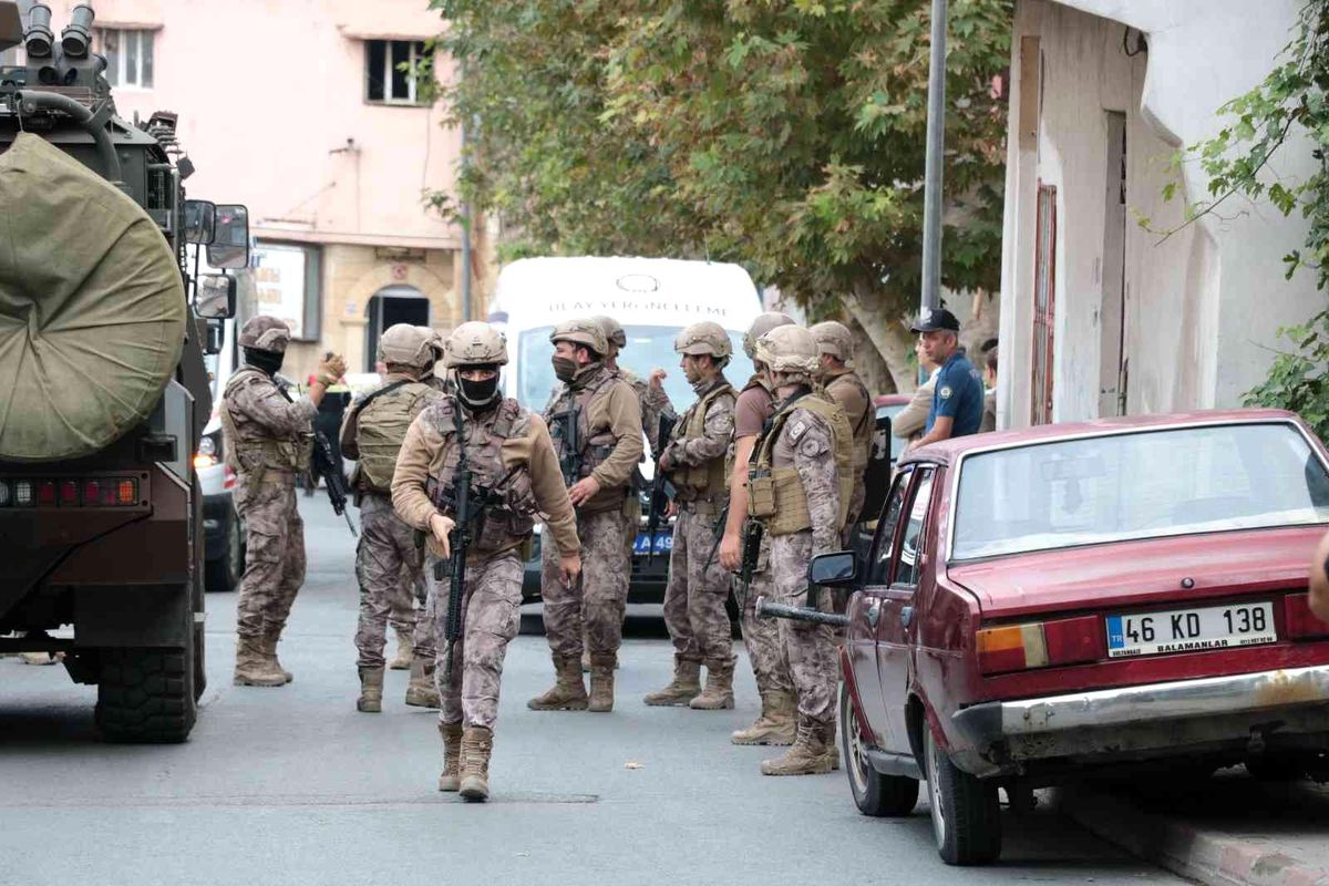 Son Dakika | Kahramanmaraş\'ta operasyona giden polise saldırı: 3 polis yaralandı, 1 şüpheli ölü ele geçirildi