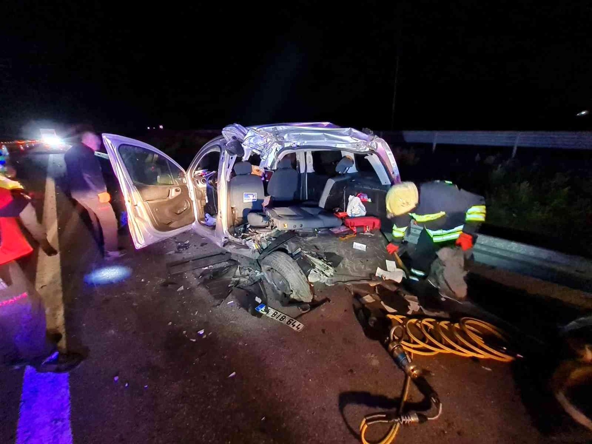 Son dakika haber... Kuzey Marmara Otoyolu\'nda kaza: Biri ağır 2 yaralı
