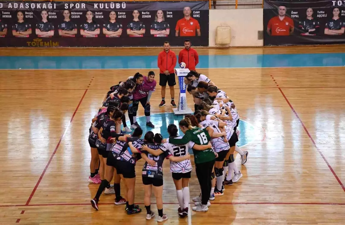 "Mavi Kelebekler", deplasmanda Adasokağı SK\'yı mağlup etti