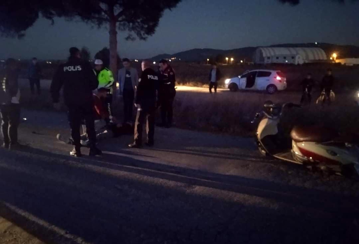 Motosiklet kazasında 3 kişi yaralandı