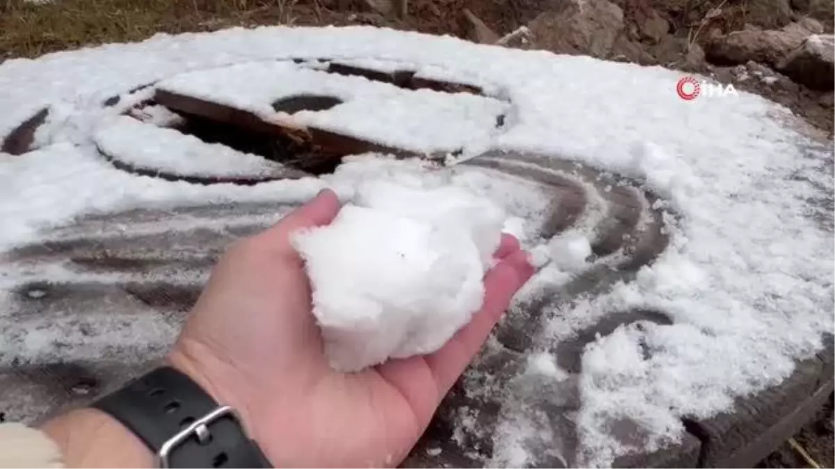 Kars haberi! Sarıkamış\'a mevsimin ilk karı yağdı