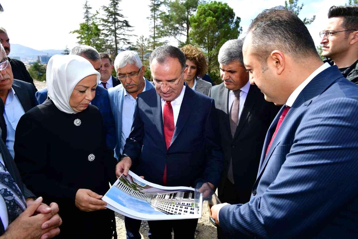 Malatya haber: Adalet Bakanı Bozdağ, Malatya\'da yeni adliye binası alanını inceledi