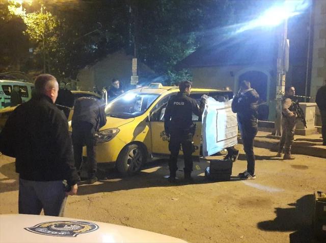 Adana 3. sayfa haberi: Adana'da taksi şoförü bıçaklanacak öldürüldü Adana 3. sayfa haberi: Adana'da taksi şoförü bıçaklanacak öldürüldü