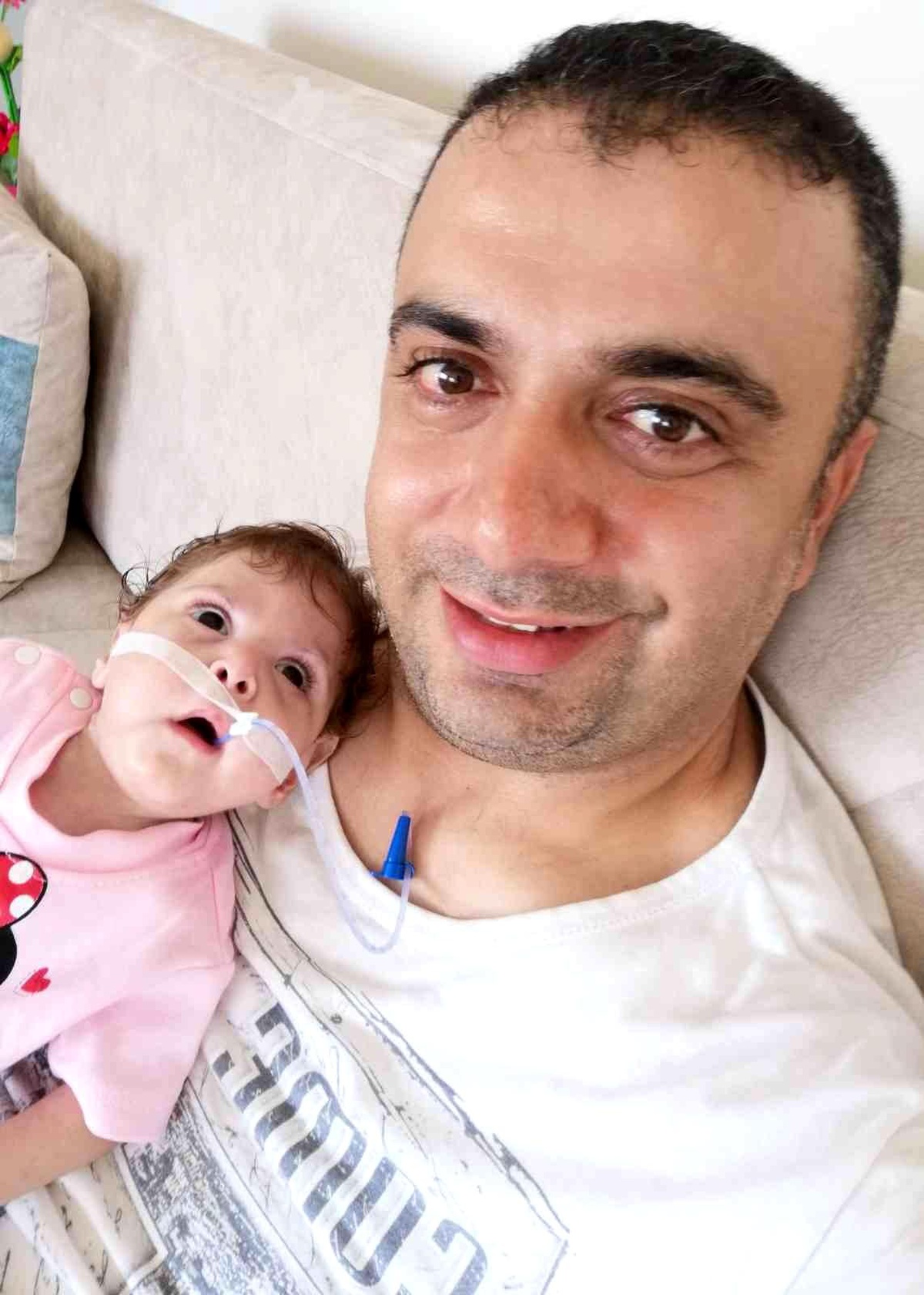 Annesini bir yıl önce korona virüsten kaybeden bebek yaşama tutunamadı