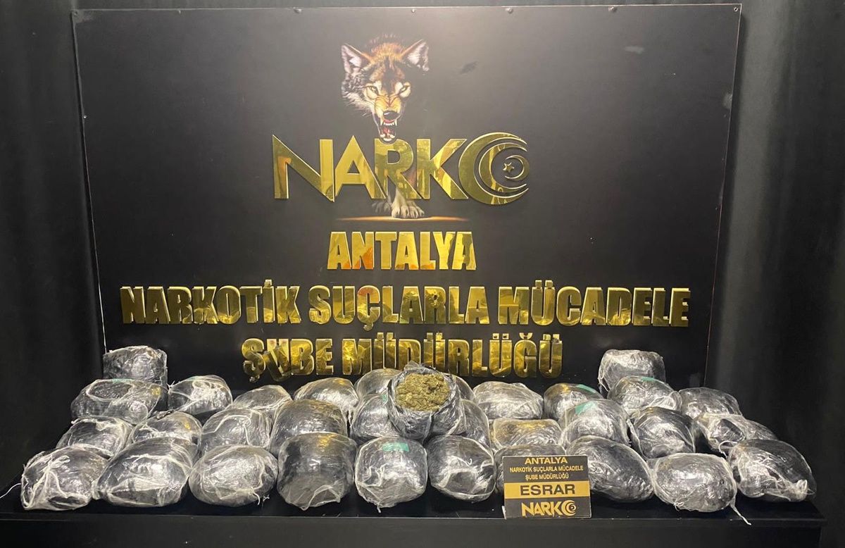 Son dakika gündem: Antalya\'da uyuşturucu operasyonunda bir kişi yakalandı