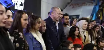 Cumhurbaşkanı Erdoğan: 'Ekonomik tetikçilerin önümüze kurduğu o sayısız tuzağı milletimizle birlikte söküp atan tek ekip biziz'