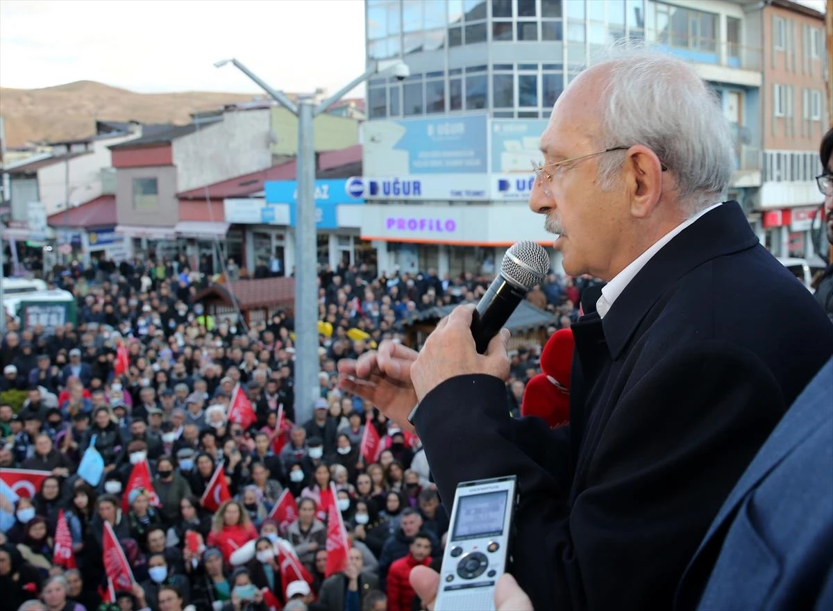 CHP lideri Kılıçdaroğlu, Sivas\'ta vatandaşlara seslendi: Yetki verin, Türkiye\'yi ayağa kaldıracağım