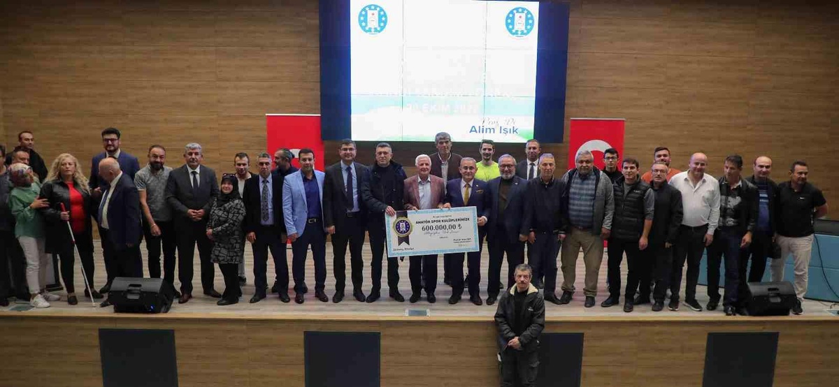Kütahya haberleri... Kütahya Belediyesi\'nden 70 amatör spor kulübüne nakdi destek