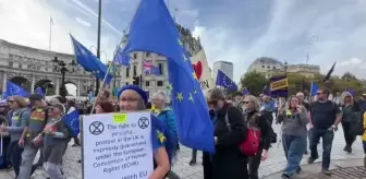 Londra'da İngiltere'nin tekrardan AB'ye katılması için gösteri düzenlendi