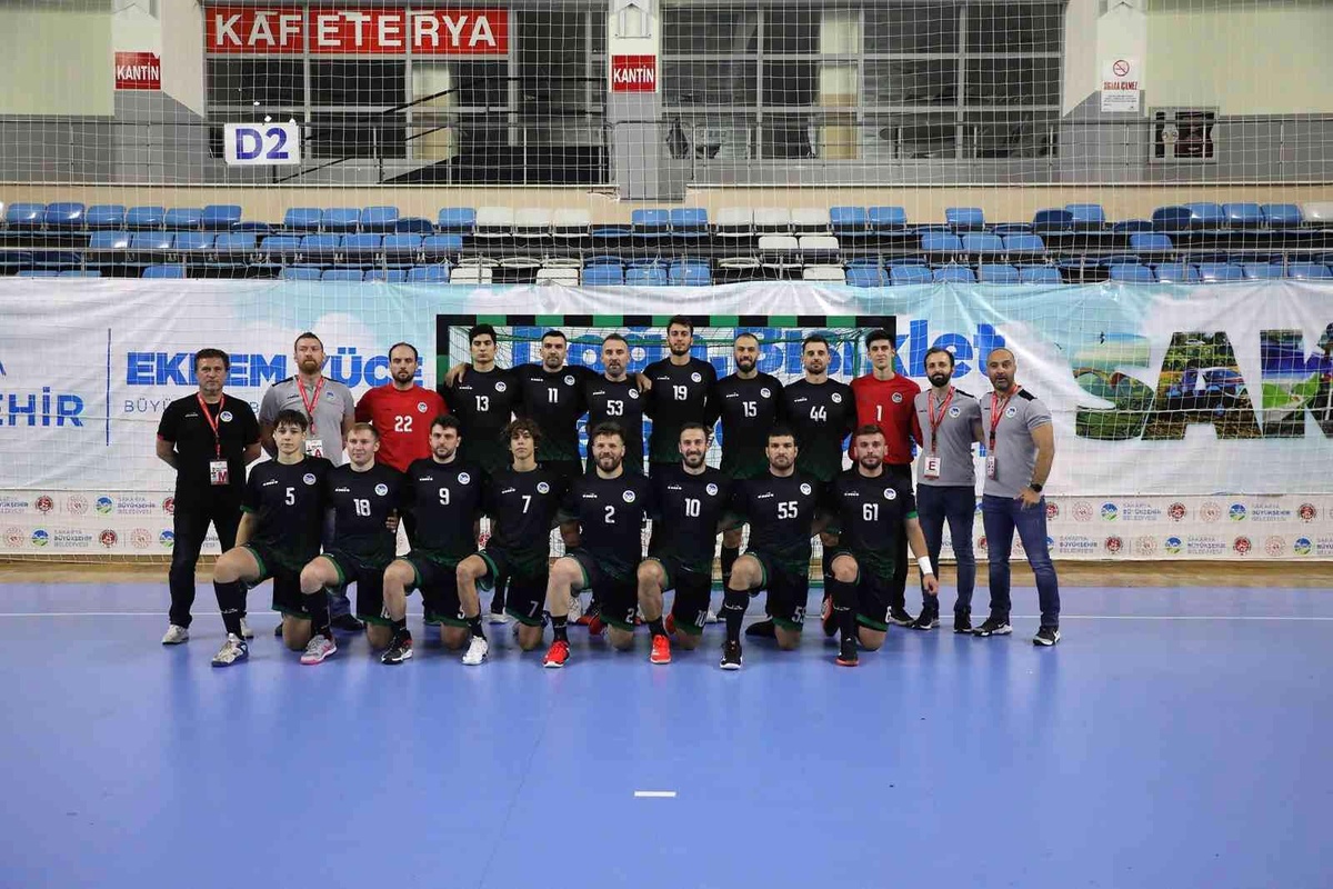 Trabzon haber! Sakarya Büyükşehir hentbol sahasında Trabzon\'u konuk ediyor
