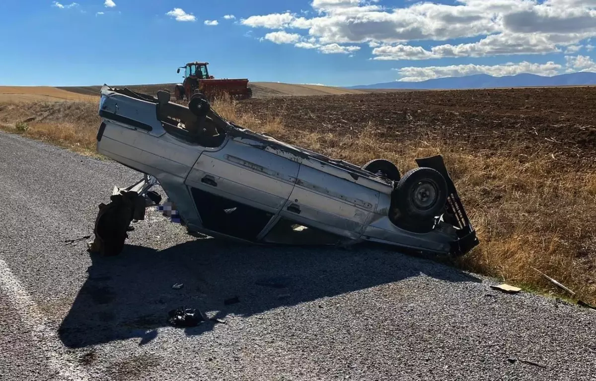 Son dakika haber | Sivas'ta devrilen otomobilin sürücüsü öldü