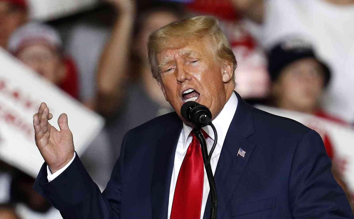 Trump, 6 Ocak Soruşturma Komitesi tarafından mahkeme celbiyle ifadeye çağrıldı