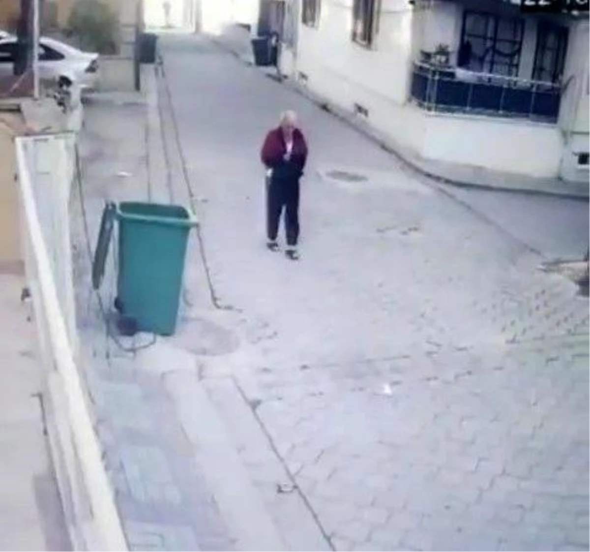 Son dakika haber: 2 gündür aranan yaşlı adam evinin karşısındaki metruk evde ölü bulundu