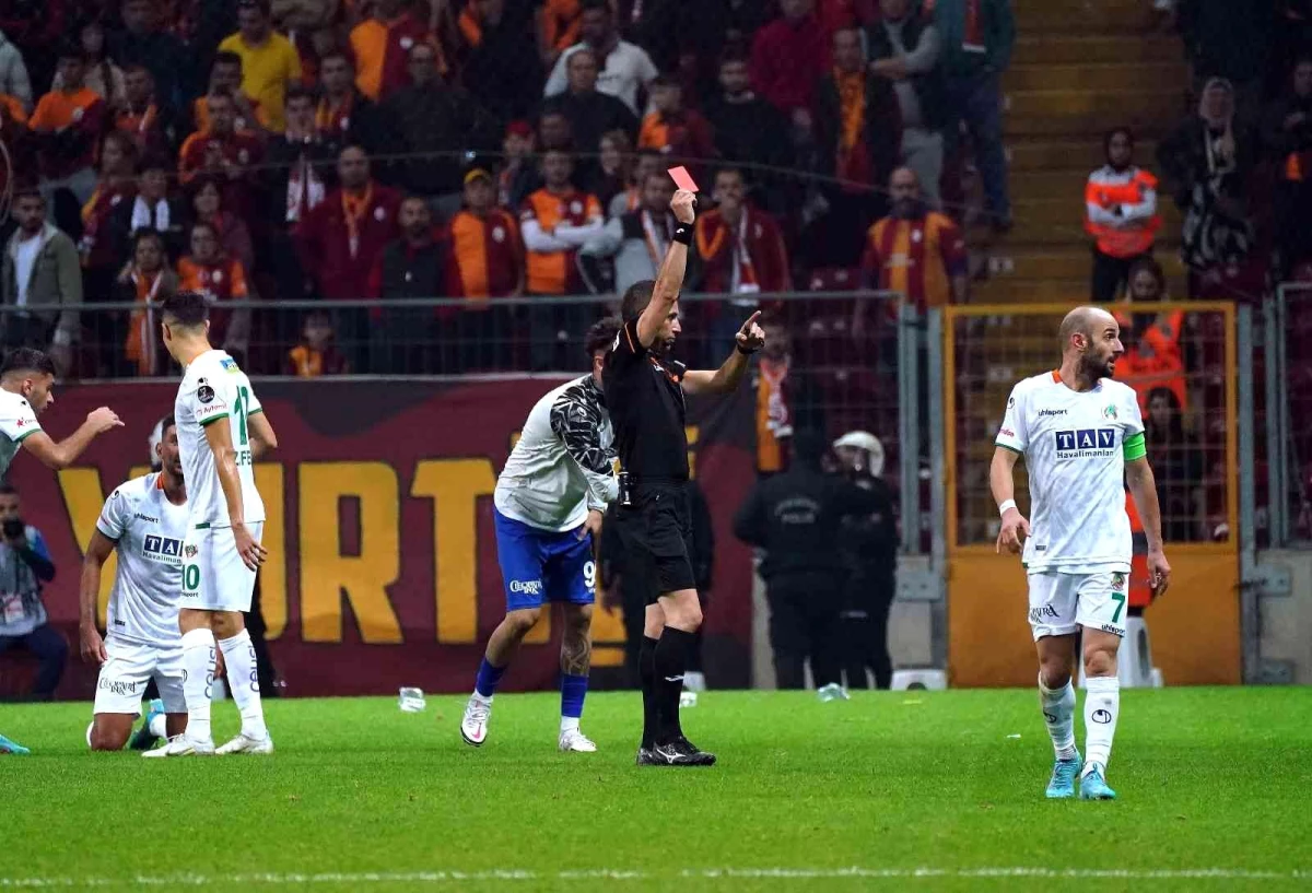 Galatasaray\'da puan kayıpları sürüyor