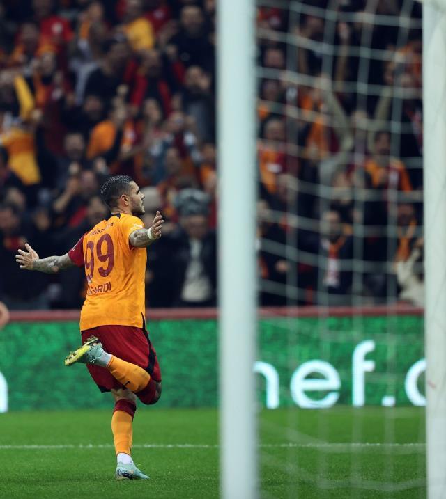 Aslan sonunu getiremedi! Galatasaray 2 farklı öne geçtiği maçta Alanyaspor'u deviremedi