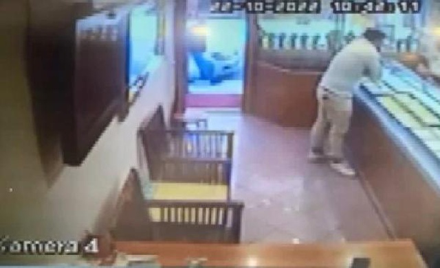 İstanbul'daki bilezik cinayetinde katil zanlısı, ölen kadının komşusu çıktı İstanbul'daki bilezik cinayetinde katil zanlısı, ölen kadının komşusu çıktı