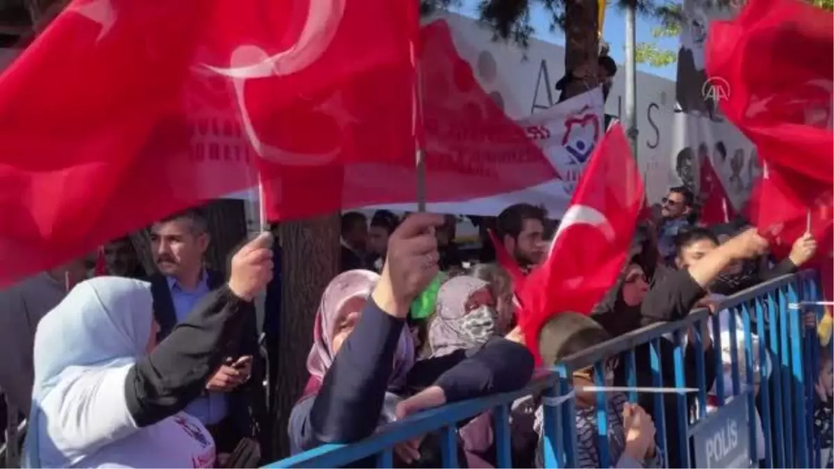 DİYARBAKIR - Cumhurbaşkanı Erdoğan: '(Bartın'daki maden ocağında patlama) Olayda kusuru olanlar tespit edilirse her türlü işlemi yapacağız'