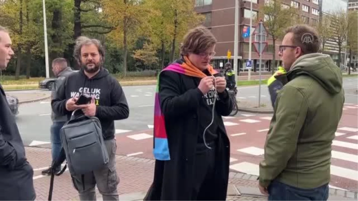 Hollanda\'da ırkçı PEGIDA hareketinin Kur\'an-ı Kerim yakma eylemi iptal edildi