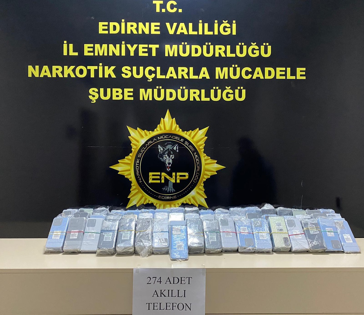 Kapıkule Sınır Kapısı\'nda 274 kaçak cep telefonu ele geçirildi