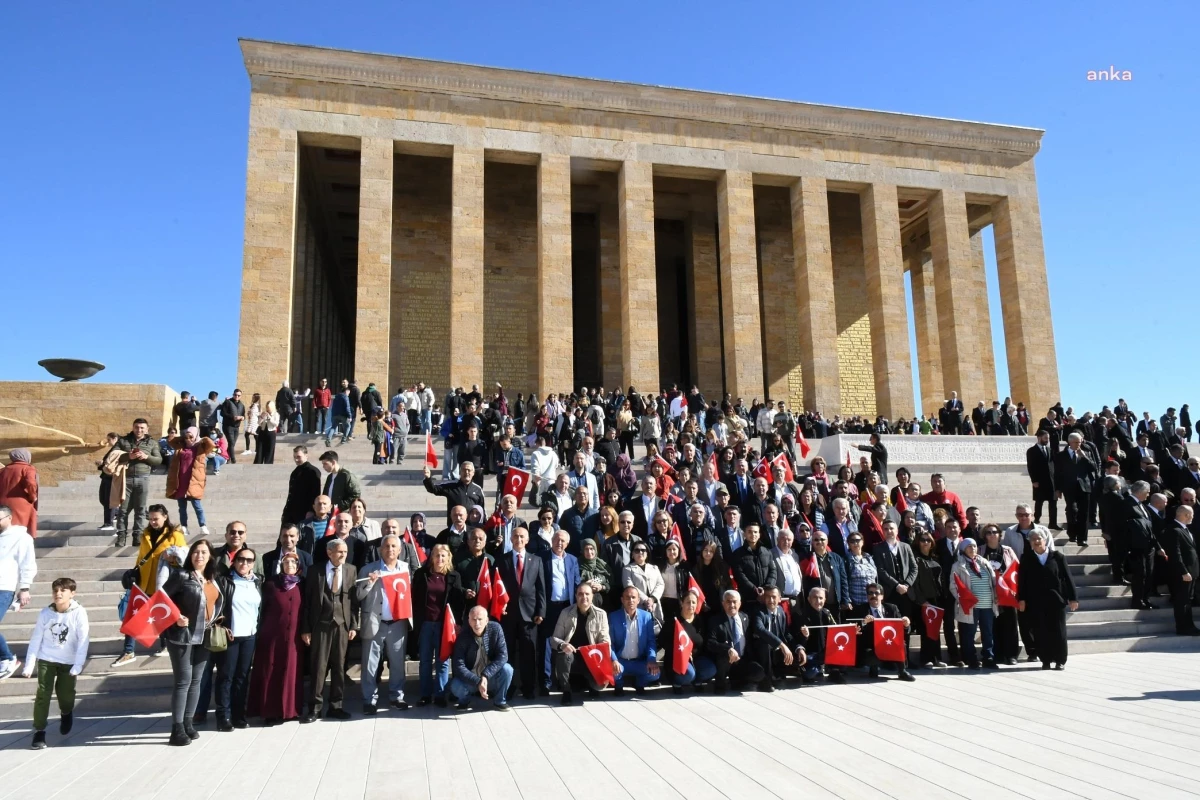 İzmir haber... Karabağlar Muhtarlarına Anıtkabir ve Afyon Kocatepe Gezisi