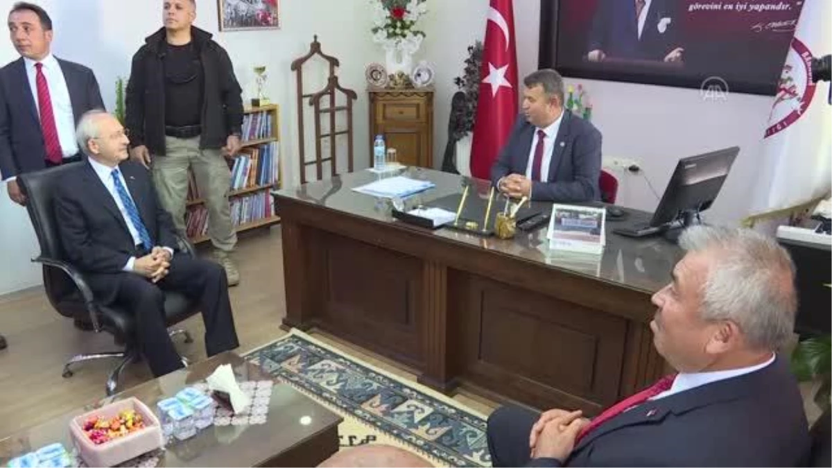 Kılıçdaroğlu: "Bay Kemal hiçbir mücadeleden bir adım bile geri adım atmaz"