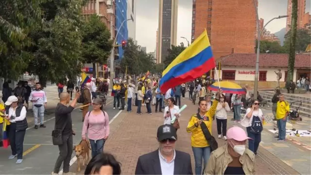 Kolombiya: Gustavo Petro hükümetine karşı yürüyüş