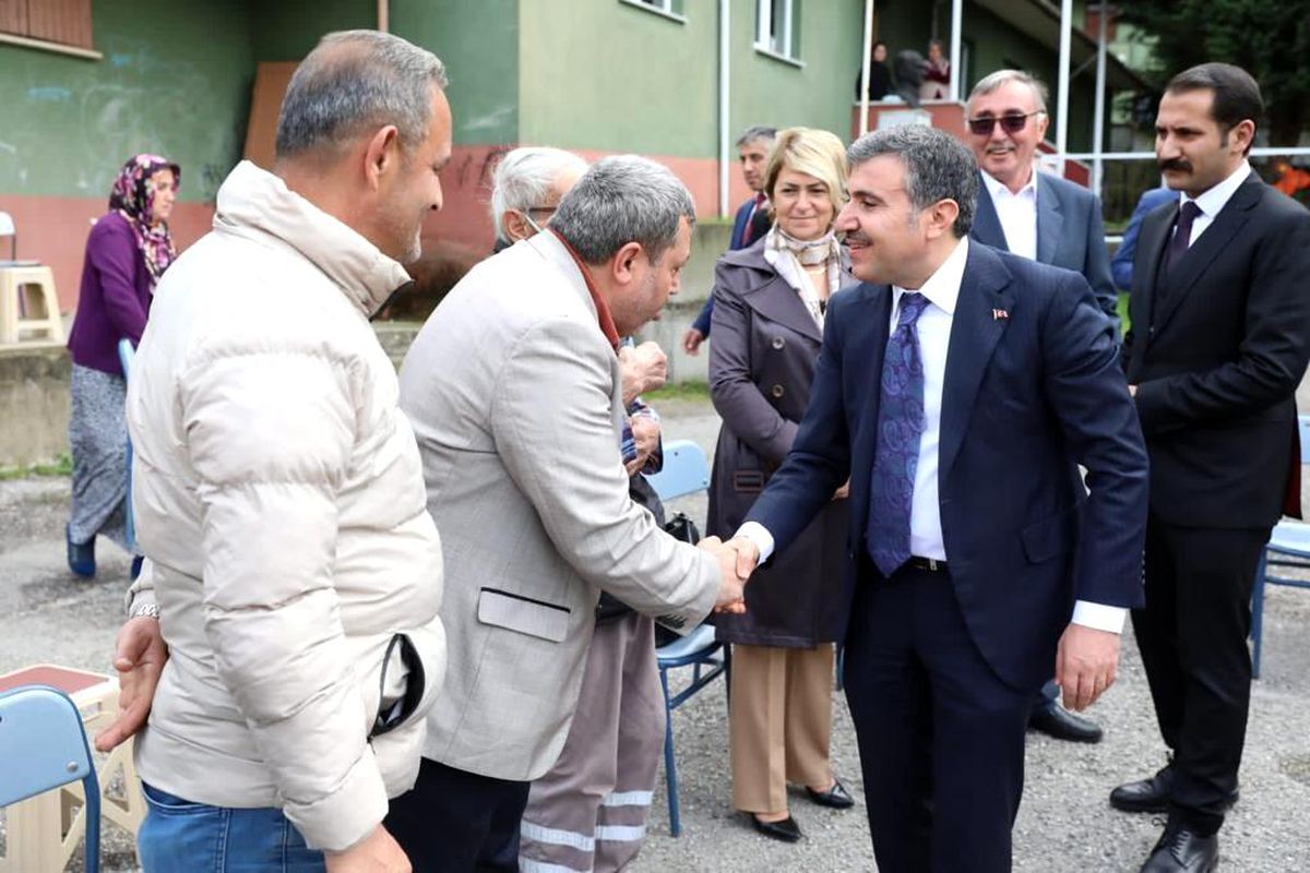 Vali Atay, vatandaşların taleplerini dinledi