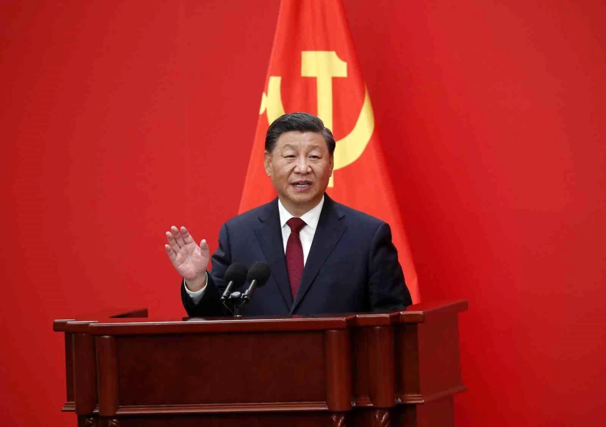 Xi, üçüncü kez ÇKP\'nin lideri seçildi